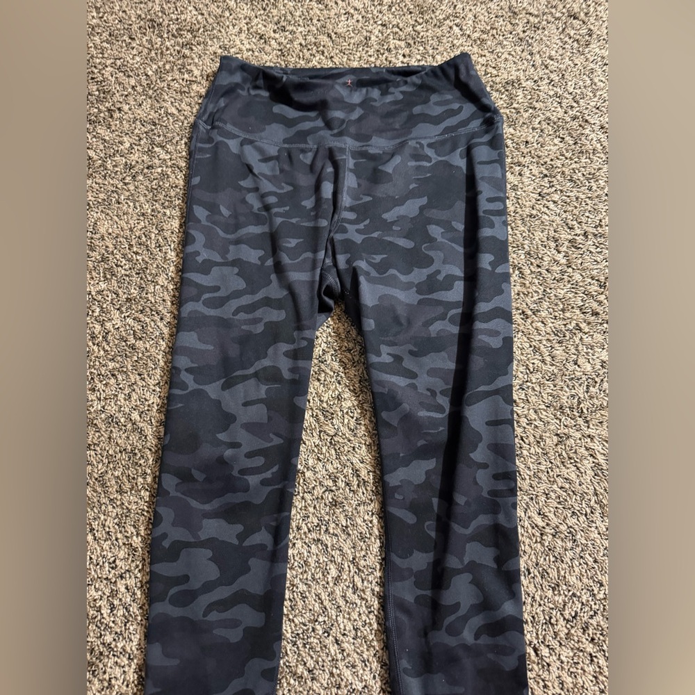 camo leggings